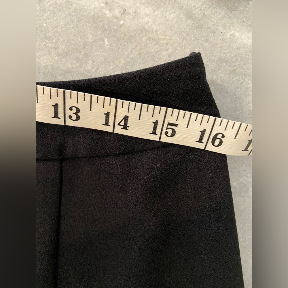 Emma James Size 12 Black Tulip Hem Stretch Side Zip Midi Skirt - Picture 6 of 7